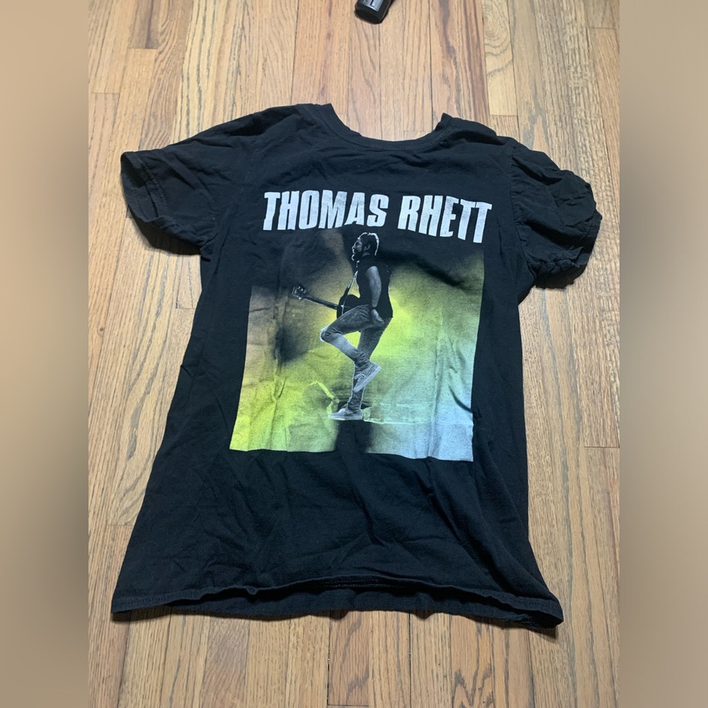 Thomas Rhett shirt medium